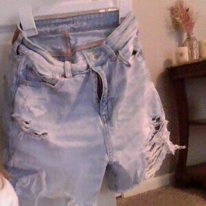 American Eagle Baggy Mom shorts